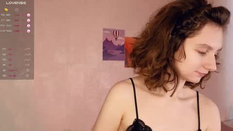 Mia  online show from February 2025 09:05:02 AM