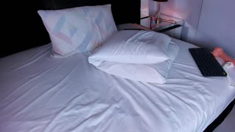 MIA online show from March 2025 12:26:02 AM