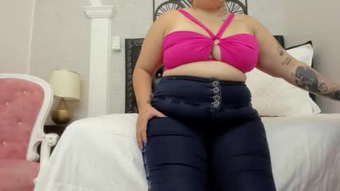 mia online show from May 2026 07:56:02 PM