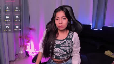 Mia online show from December 2024 01:38:02 PM