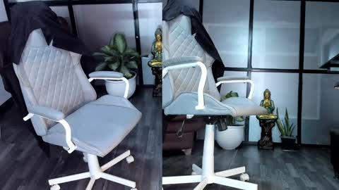 Mia.... Nice to meet you  thumb up me please its important online show from December 2024 02:11:01 PM