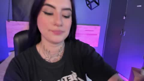 Val  online show from December 2024 08:13:01 PM