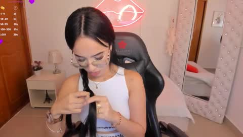    online show from March 2025 03:40:01 PM