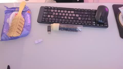    online show from October 2025 12:06:01 PM