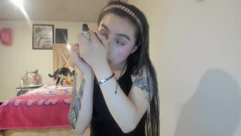 mia kaneee online show from October 2025 10:26:02 PM