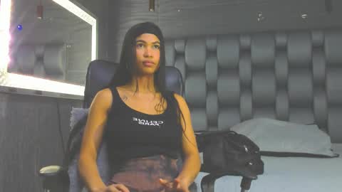 mia_kleim1 online show from February 2026 06:28:02 PM