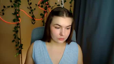 mia_lemm online show from April 2026 06:44:02 AM