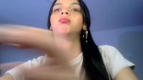 Snapshot of mia_lucy_21 chatting on June 2026 08:58:02 AM mia lucy 21 online show from June 2026 08:58:02 AM