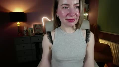 Mia online show from March 2025 05:14:02 PM