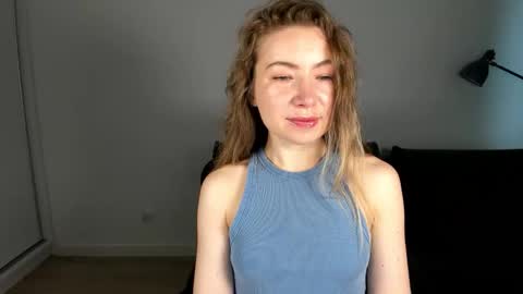 Mia online show from February 2026 07:31:02 AM