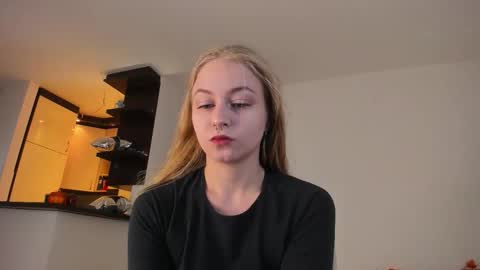 Snapshot of mia_meows chatting on September 2025 10:50:02 AM Mia here Appreciate your support online show from September 2025 10:50:02 AM