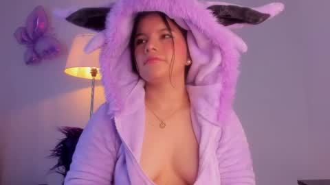 Snapshot of mia_moralez chatting on May 2026 12:45:02 PM MIA online show from May 2026 12:45:02 PM