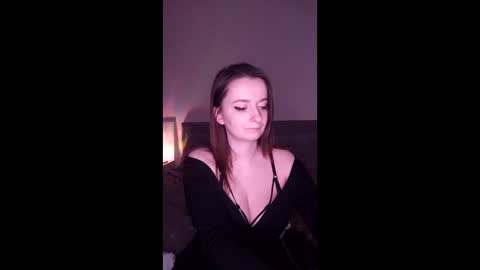 Snapshot of mia_muuur chatting on January 2026 05:15:01 PM Mia online show from January 2026 05:15:01 PM