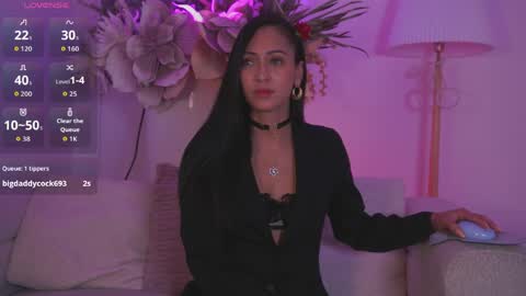 Mia online show from April 2026 11:55:01 AM