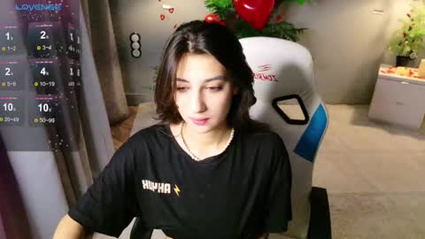 Mia online show from February 2026 04:25:02 PM