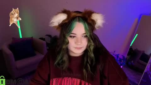 Mia online show from March 2026 01:11:02 AM