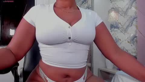 Snapshot of mia_rouxx1 chatting on June 2026 08:13:02 AM Mia online show from June 2026 08:13:02 AM