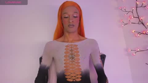 Snapshot of mia_royal chatting on June 2026 05:59:02 PM mia_royal online show from June 2026 05:59:02 PM