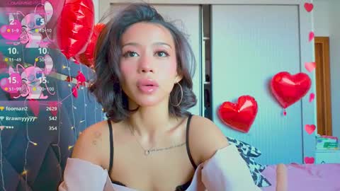 Mia online show from February 2025 05:56:01 AM