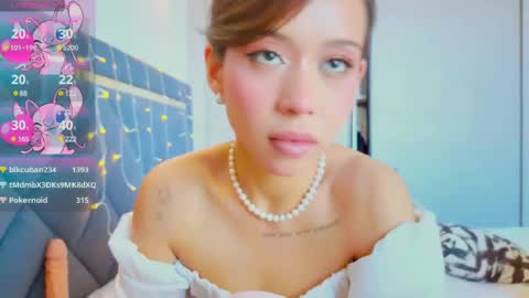 Mia online show from March 2025 09:32:02 AM