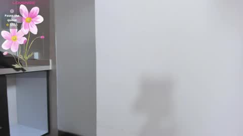 M I A online show from April 2026 12:19:02 PM