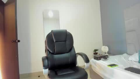 mia_smith_x online show from February 2025 02:23:02 AM