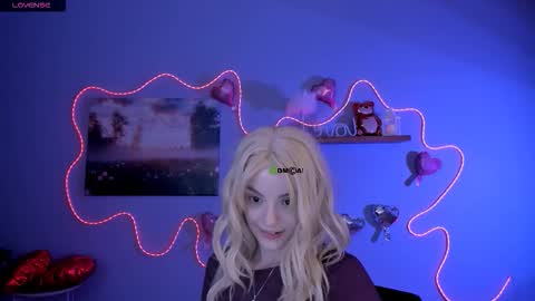 mia_starrr_ online show from February 2026 08:51:01 PM