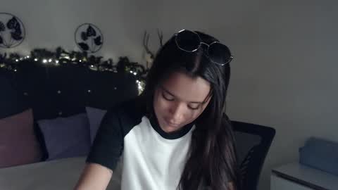 Snapshot of mia_sweetdc chatting on December 2024 07:53:02 PM mia_sweetdc online show from December 2024 07:53:02 PM