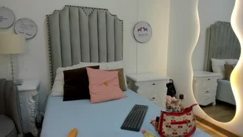 mia_tentacion__ online show from May 2026 07:34:02 PM