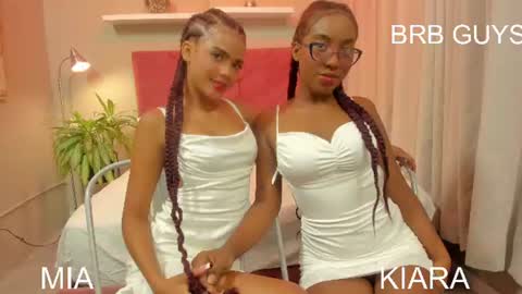 Mia online show from June 2026 11:42:01 AM