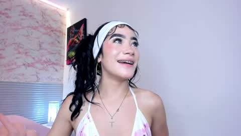 Snapshot of mia_velveet chatting on April 2026 07:07:02 PM mia_velveet online show from April 2026 07:07:02 PM