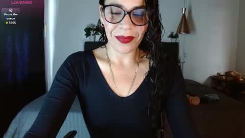 MIA  online show from October 2025 02:25:02 PM