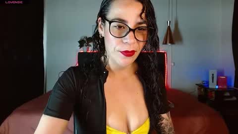 MIA  online show from November 2025 02:02:01 PM