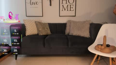 Mia online show from January 2026 12:41:01 PM