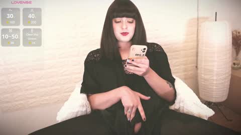 mia_wallase online show from February 2025 07:47:01 AM