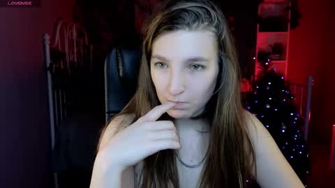 Mia online show from December 2025 10:22:02 AM