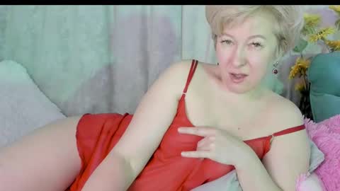 MelaniaMia online show from March 2025 11:12:02 AM