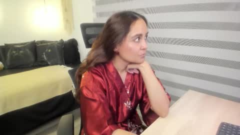 Snapshot of mia_xgray chatting on November 2025 07:46:02 PM Mia online show from November 2025 07:46:02 PM