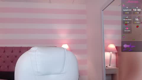 Mia online show from January 2025 03:03:01 PM