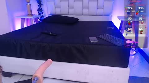 Mia online show from February 2025 02:35:02 PM