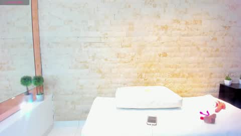 Miaa  online show from January 2025 09:25:02 PM