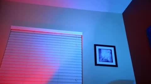 Mia online show from December 2024 05:21:01 AM