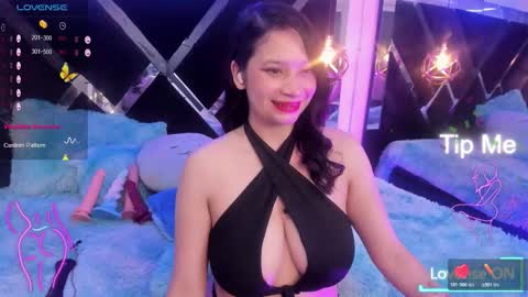 Mia online show from October 2025 03:36:02 AM