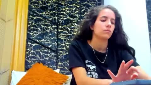 MiaCours online show from March 2026 07:15:02 PM