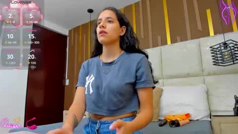 Snapshot of miacours chatting on June 2026 07:05:01 PM MiaCours online show from June 2026 07:05:01 PM