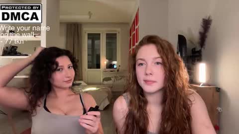 Mia online show from March 2026 07:53:01 PM