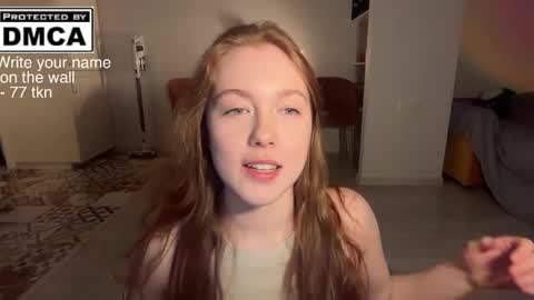 Mia online show from April 2026 10:05:02 PM