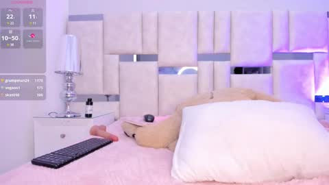 Snapshot of miagiorgia chatting on February 2025 09:17:01 PM Mia online show from February 2025 09:17:01 PM