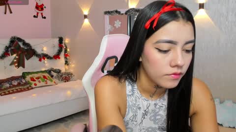 Mia Gomez online show from December 2024 12:24:01 PM