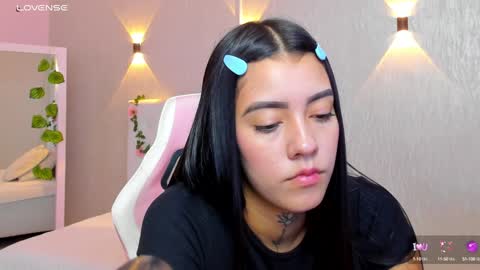 Mia Gomez online show from January 2025 01:53:02 PM